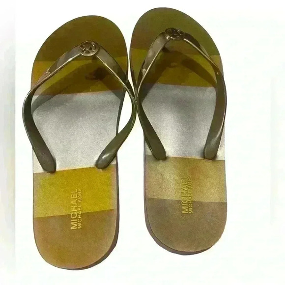 Michael Kors Sandals size  8 Gently Used Metallic Flip Flops - Picture 2 of 5